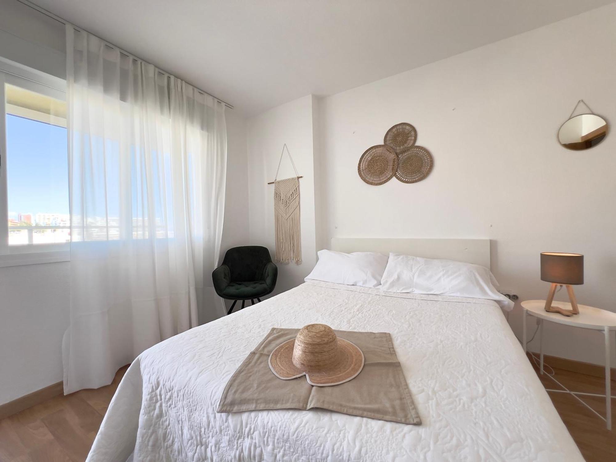 Апартаменты En Carihuela Con Vistas Y Plaza De Garaje, Nucleo Cristal Торремолинос Экстерьер фото